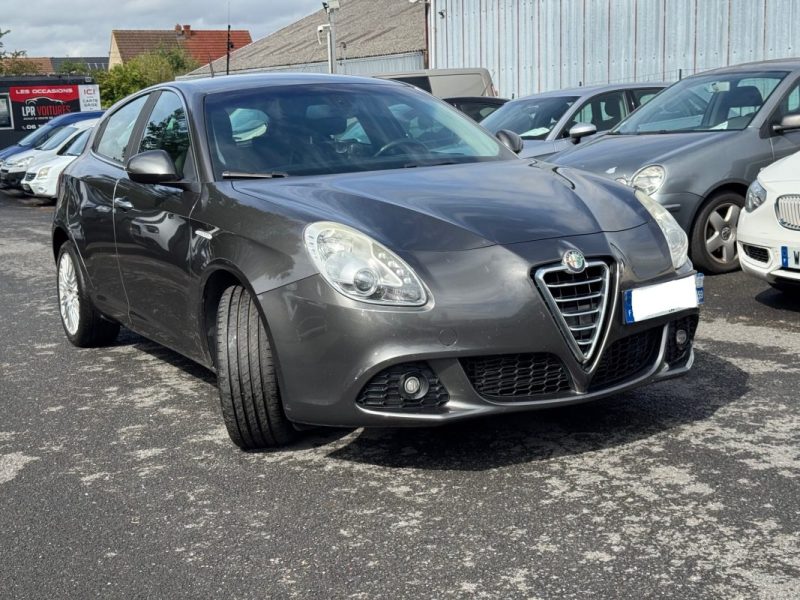 ALFA ROMEO  GIUILIETTA  1.6 JTDM 105 CV ET 6CV FISCAUX 