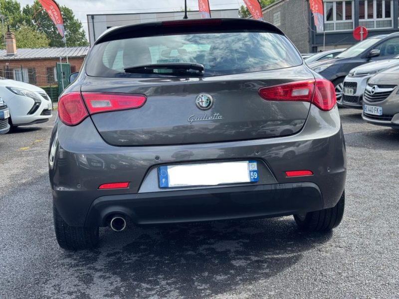 ALFA ROMEO  GIUILIETTA  1.6 JTDM 105 CV ET 6CV FISCAUX 