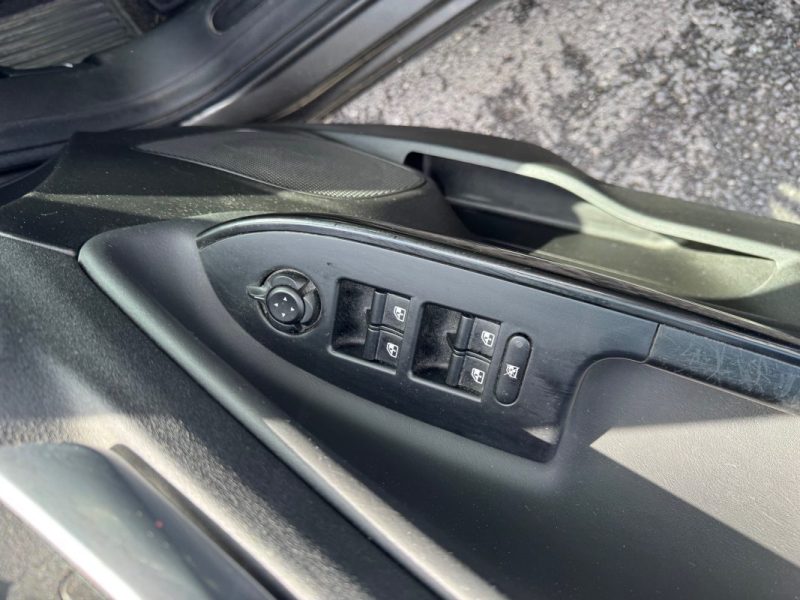 ALFA ROMEO  GIUILIETTA  1.6 JTDM 105 CV ET 6CV FISCAUX 