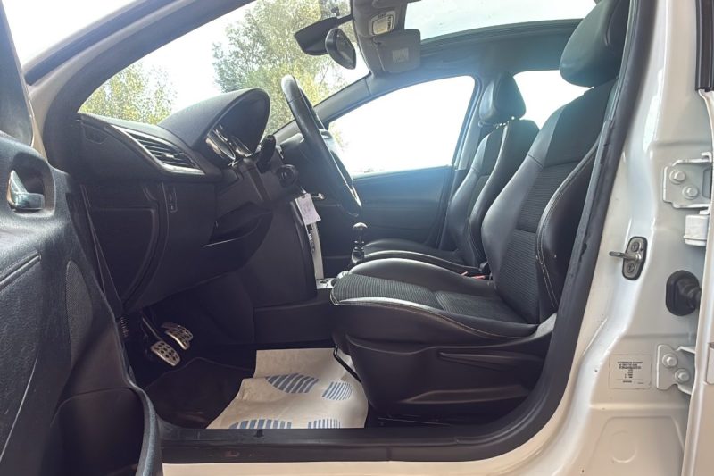PEUGEOT 207 1.6 HDi 112 FAP Outdoor BVM6