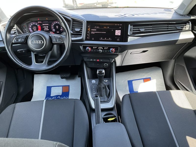 AUDI A1 1.0 TFSI SPORTBACK 116 CV BUSINESS LINE S TRONIC 7 *Caméra de recul 