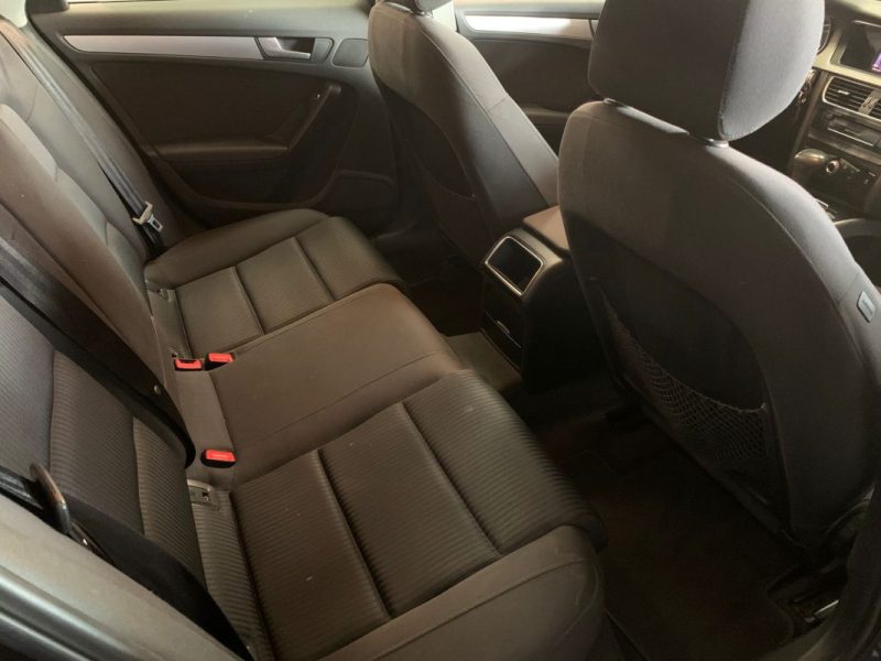 AUDI A4 AVANT 2.0 TDI 177ch Ambiente QUATTRO STronic7-Toit ouvrant-Cuir