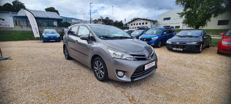 TOYOTA Verso - 111ch diesel