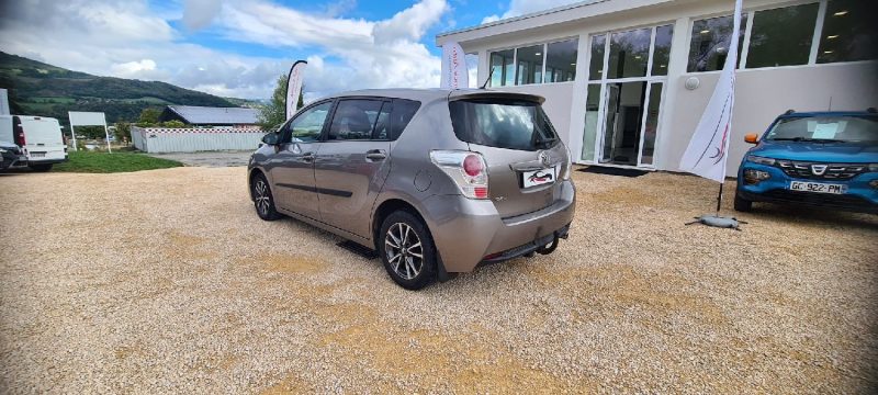 TOYOTA Verso - 111ch diesel