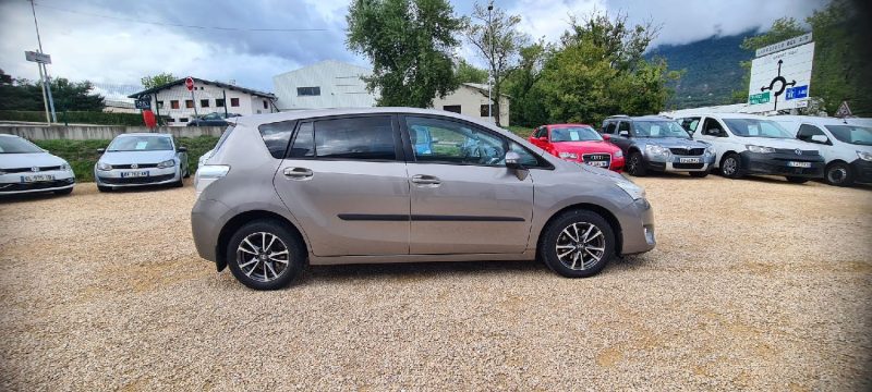 TOYOTA Verso - 111ch diesel