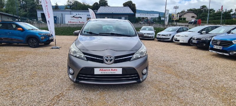 TOYOTA Verso - 111ch diesel