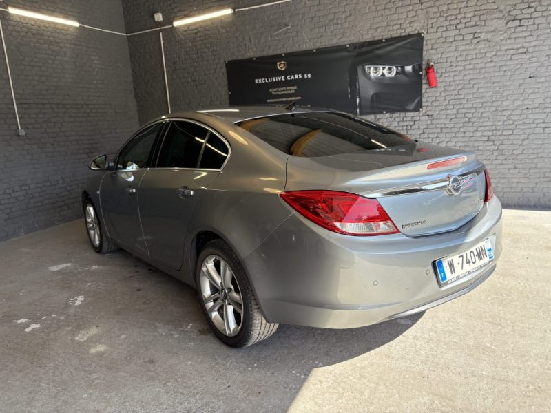 OPEL  INSIGNIA  2011