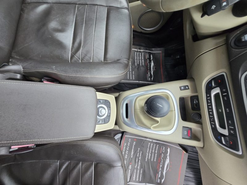 RENAULT MEGANE SCENIC 2010