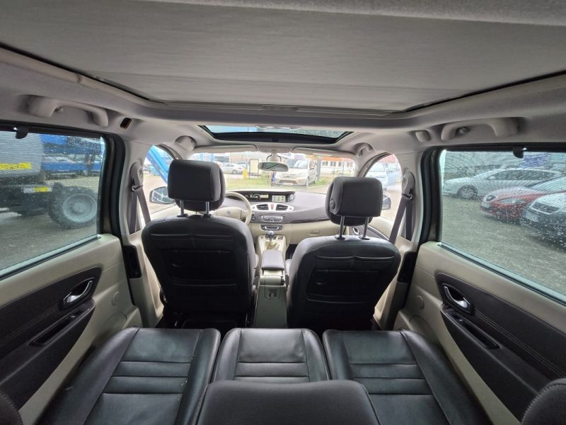 RENAULT MEGANE SCENIC 2010