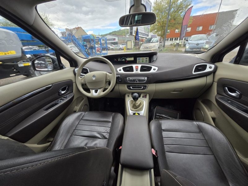 RENAULT MEGANE SCENIC 2010