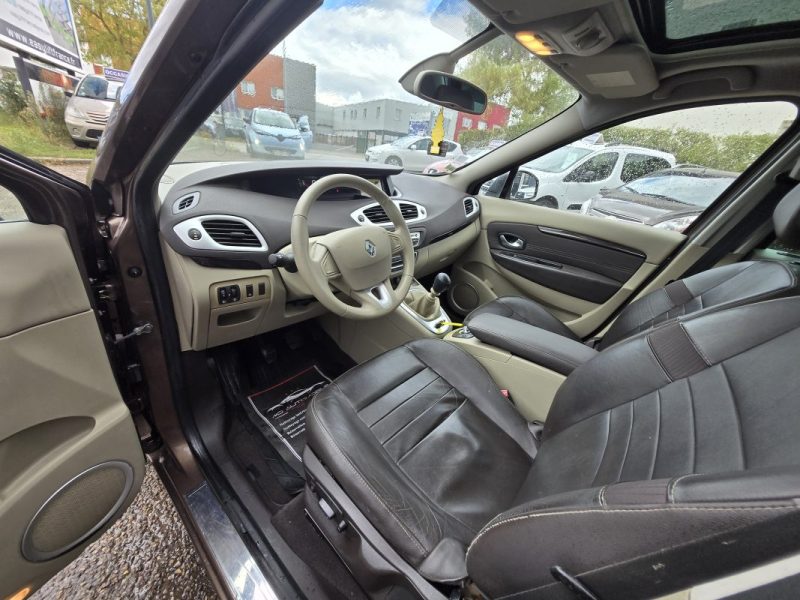 RENAULT MEGANE SCENIC 2010