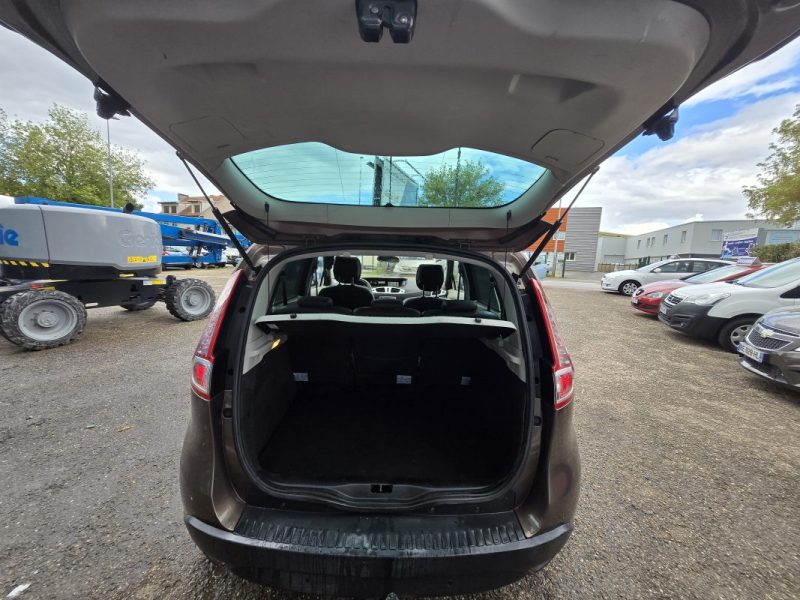 RENAULT MEGANE SCENIC 2010