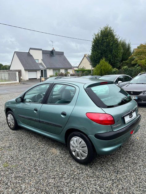 PEUGEOT 206 XR PRESENCE 1.4