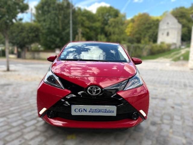 TOYOTA AYGO X-RED  2018