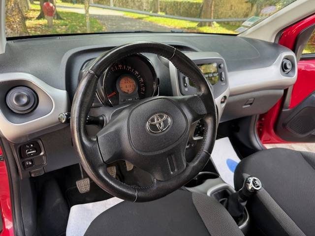 TOYOTA AYGO X-RED  2018
