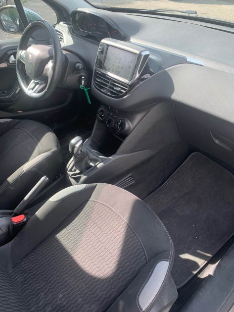 PEUGEOT 208 1.2L 82cv Active 5p