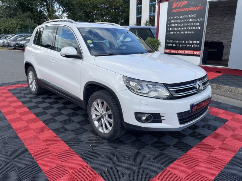 VOLKSWAGEN TIGUAN 2012