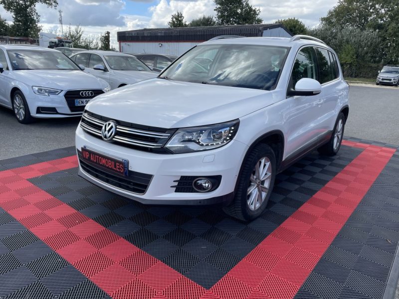 VOLKSWAGEN TIGUAN 2012