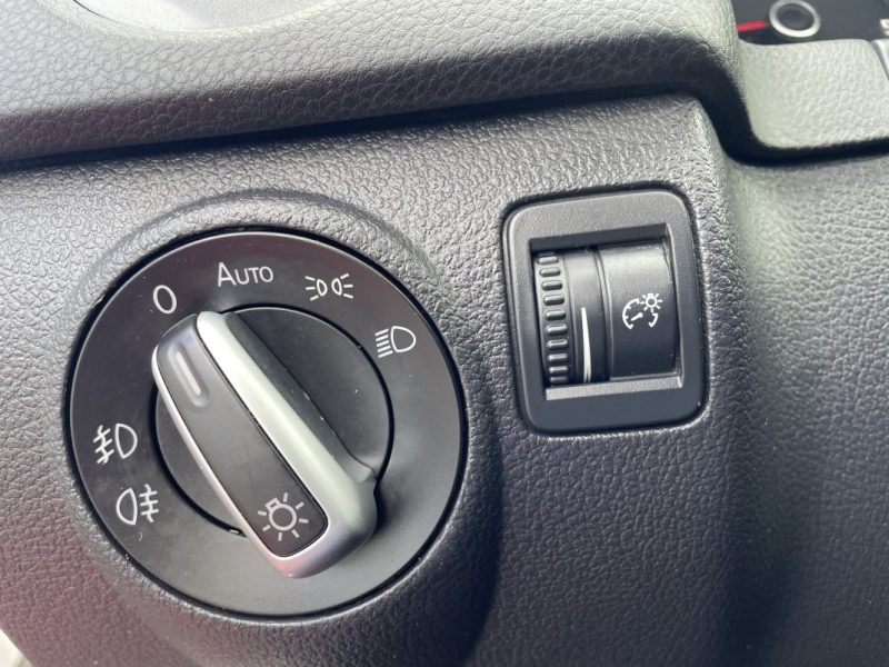 VOLKSWAGEN TIGUAN 2012