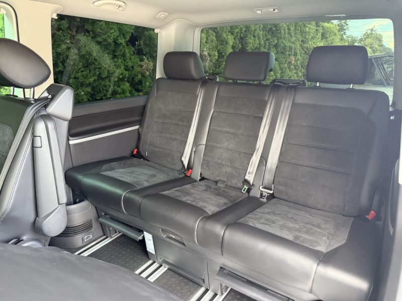 VOLKSWAGEN MULTIVAN 2016