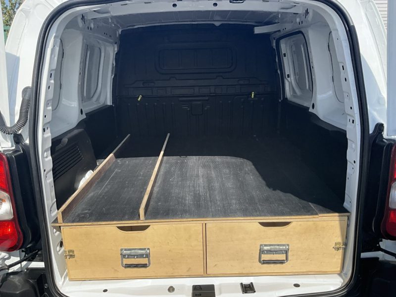 PEUGEOT PARTNER 1,5 BLUE-HDI 100 CV ASPHALTE  *Caméra de recul 