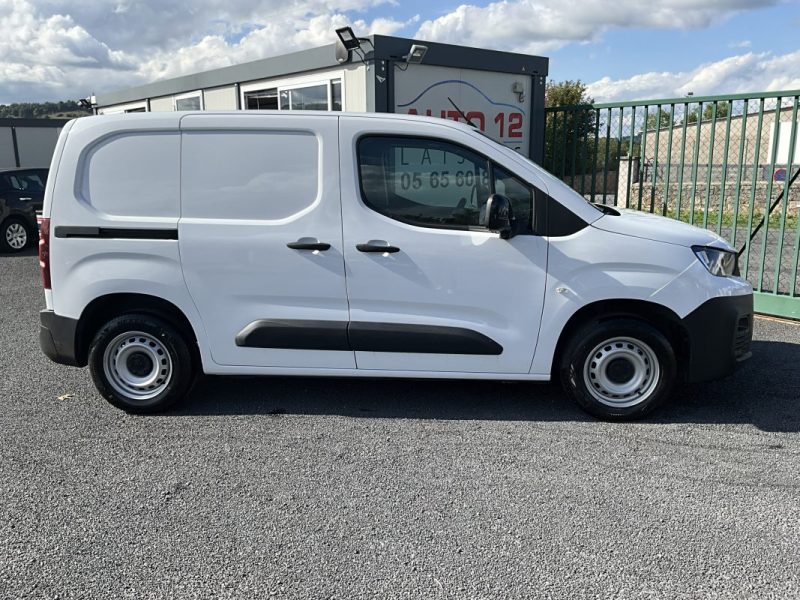 PEUGEOT PARTNER 1,5 BLUE-HDI 100 CV ASPHALTE *Caméra de recul 
