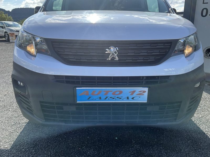 PEUGEOT PARTNER 1,5 BLUE-HDI 100 CV ASPHALTE *Caméra de recul 