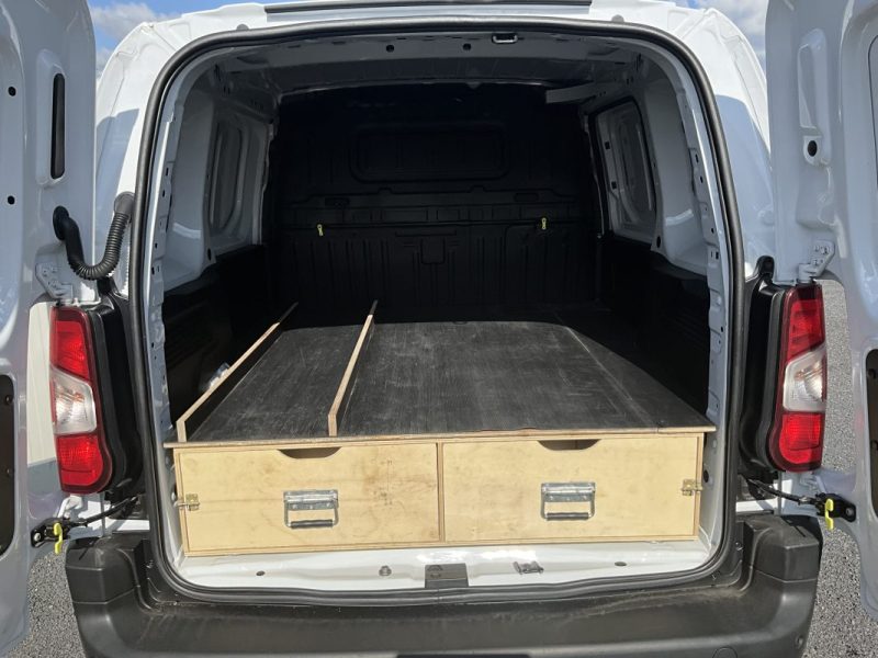 PEUGEOT PARTNER 1,5 BLUE-HDI 100 CV ASPHALTE *Caméra de recul 