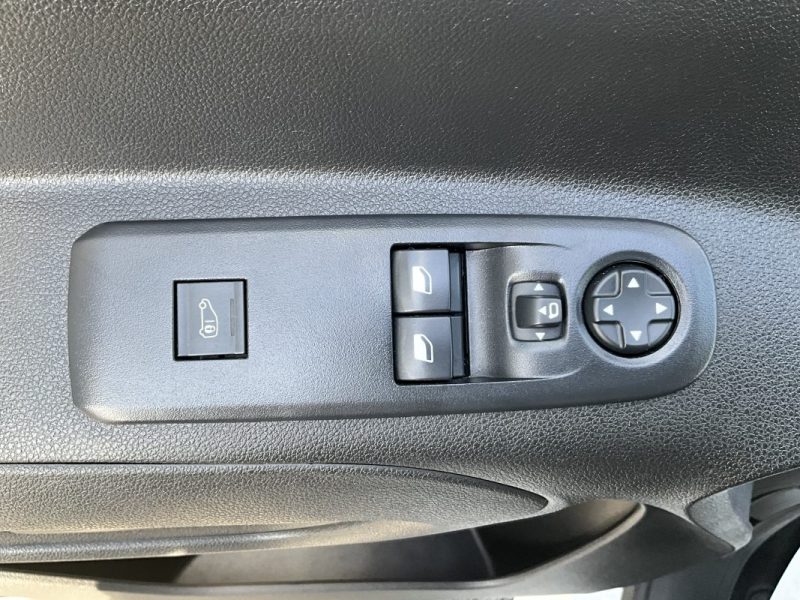 PEUGEOT PARTNER 1,5 BLUE-HDI 100 CV ASPHALTE *Caméra de recul 