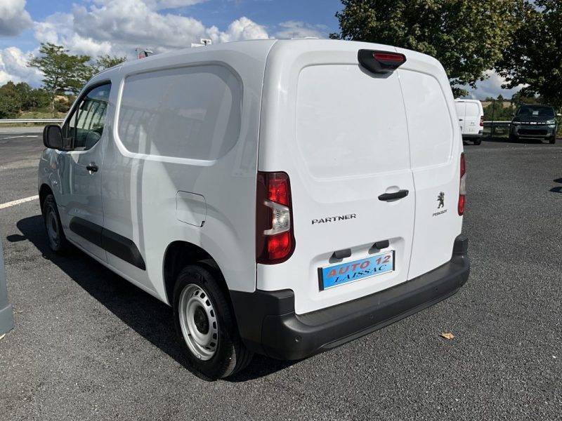 PEUGEOT PARTNER 1,5 BLUE-HDI 100 CV ASPHALTE *Caméra de recul 