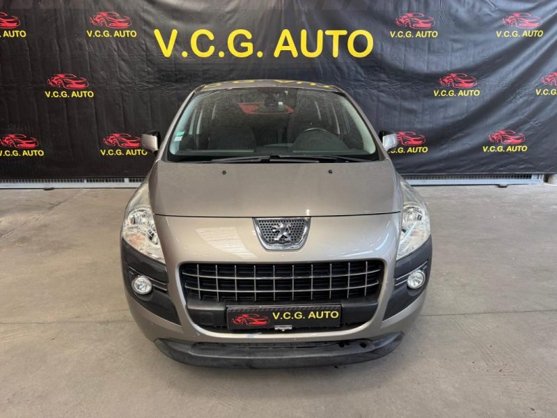 PEUGEOT 3008 1.6 HDi 112 Business Pack 