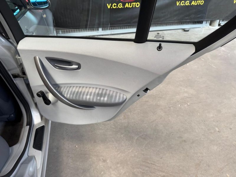 B.M.W. SERIE 1 118i 2.0 129 Premiere 