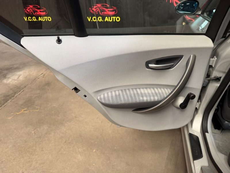 B.M.W. SERIE 1 118i 2.0 129 Premiere 