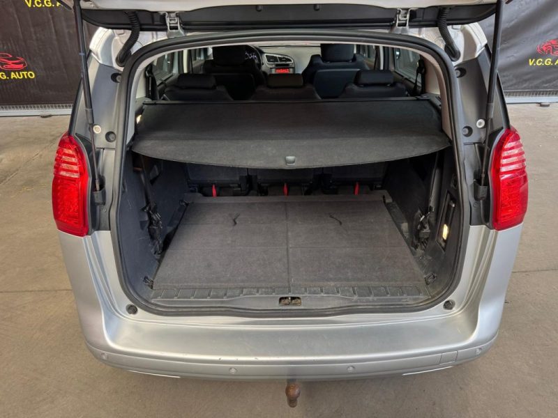 PEUGEOT 5008 1.6 HDi 112 Premium 7pl 