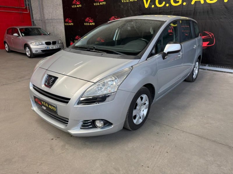 PEUGEOT 5008 1.6 HDi 112 Premium 7pl 