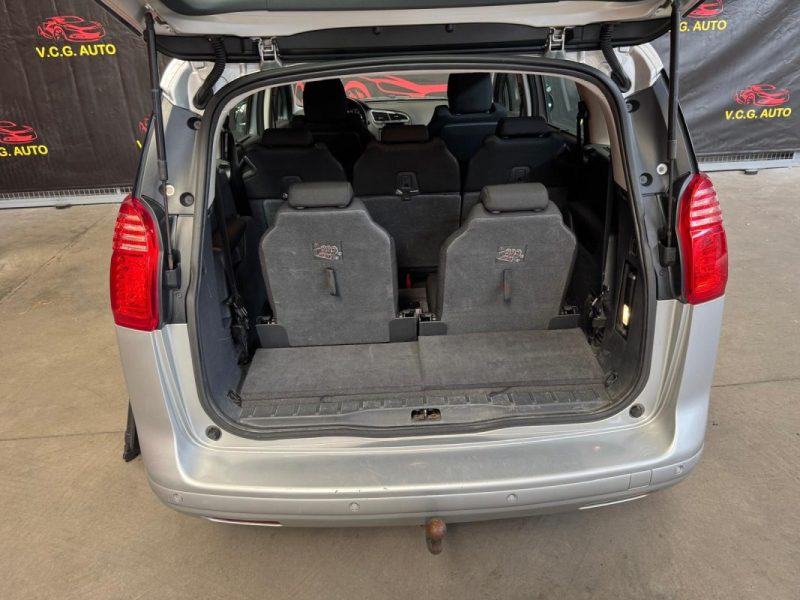 PEUGEOT 5008 1.6 HDi 112 Premium 7pl 