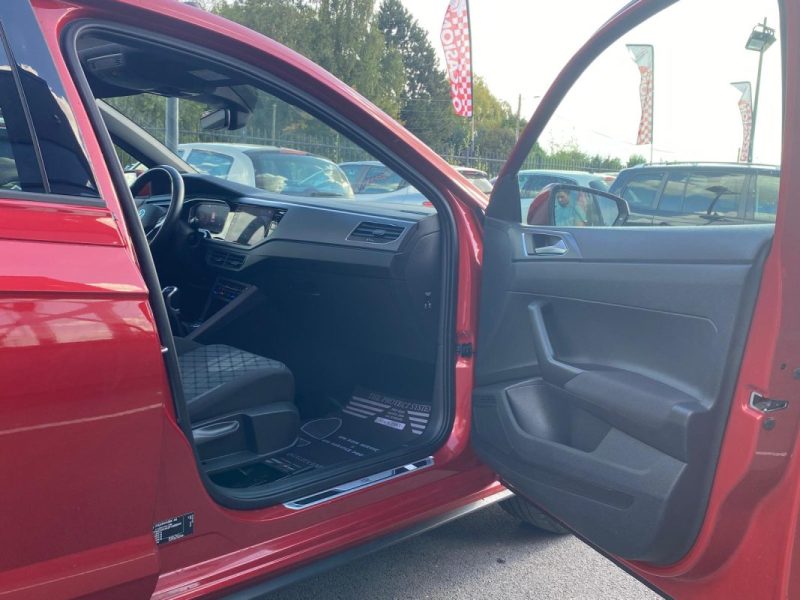 VOLKSWAGEN POLO 2023