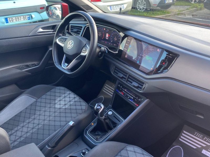 VOLKSWAGEN POLO 2023