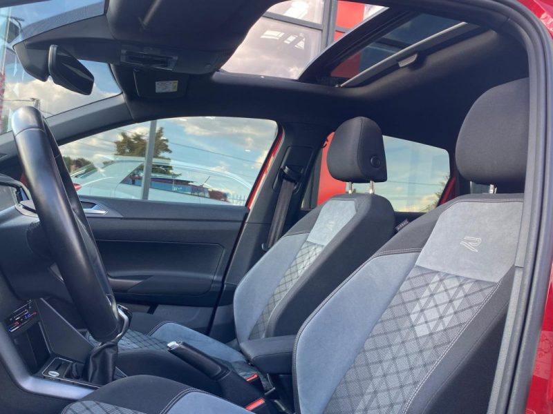 VOLKSWAGEN POLO 2023