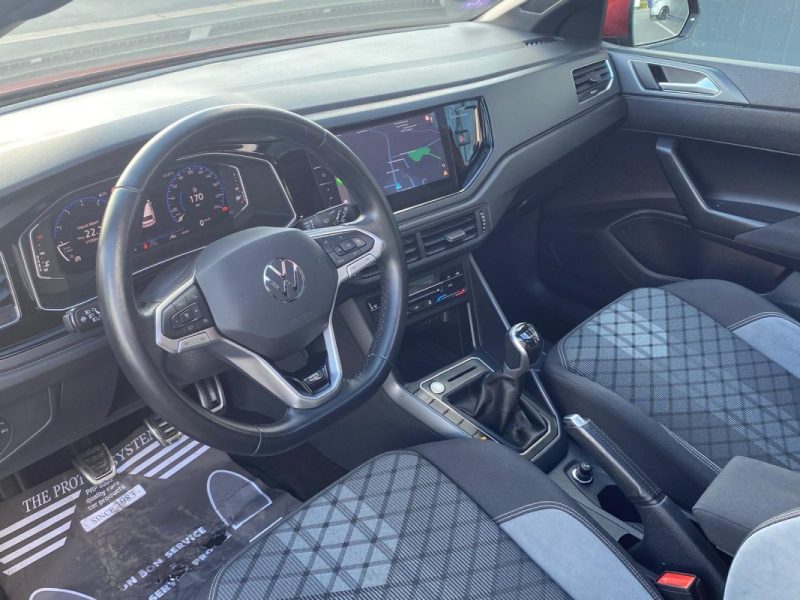 VOLKSWAGEN POLO 2023