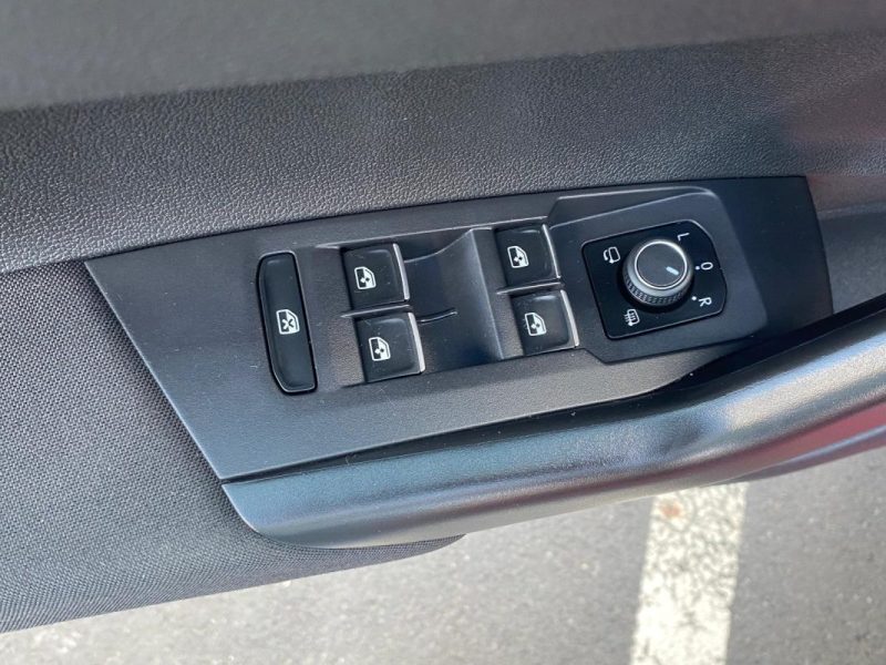 VOLKSWAGEN POLO 2023