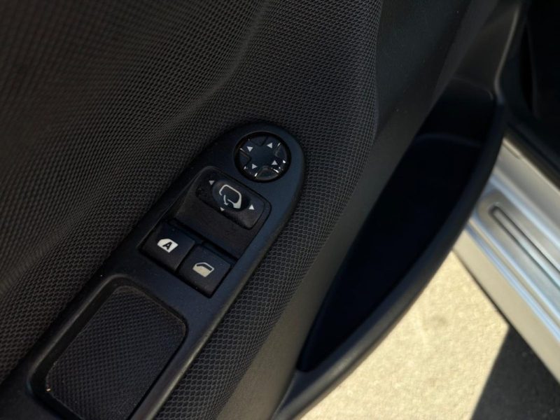 PEUGEOT 207 CC 1.6 VTI 120ch Sport Pack 🚗 Clim ❄️ / Radar recul 📡 / Reprise / Garantie 6 mois ✅