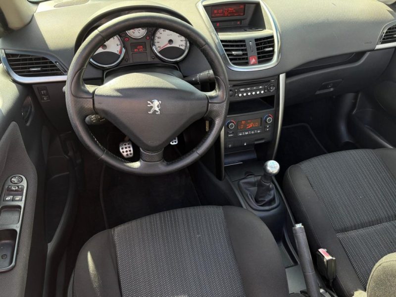 PEUGEOT 207 CC 1.6 VTI 120ch Sport Pack 🚗 Clim ❄️ / Radar recul 📡 / Reprise / Garantie 6 mois ✅