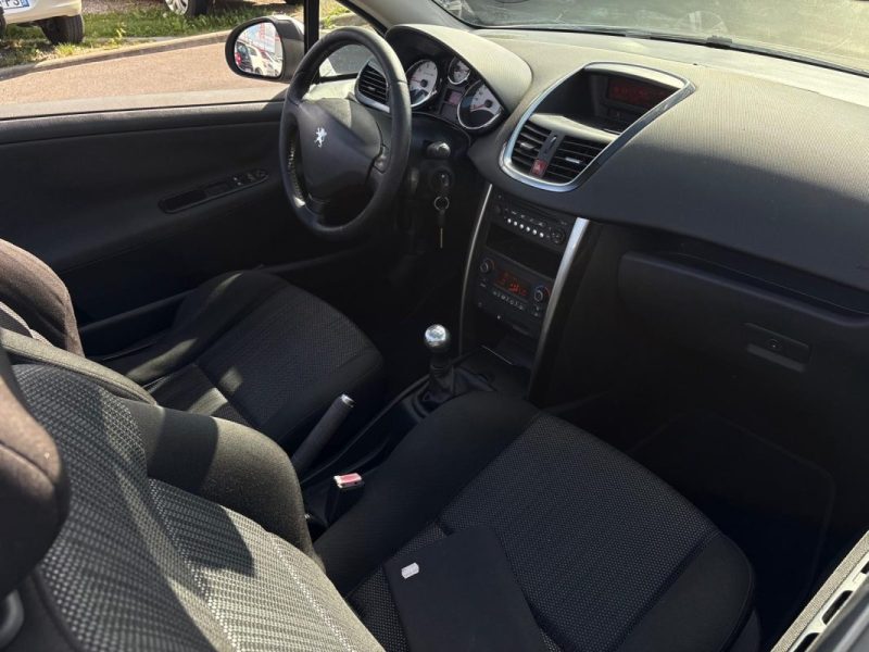 PEUGEOT 207 CC 1.6 VTI 120ch Sport Pack 🚗 Clim ❄️ / Radar recul 📡 / Reprise / Garantie 6 mois ✅
