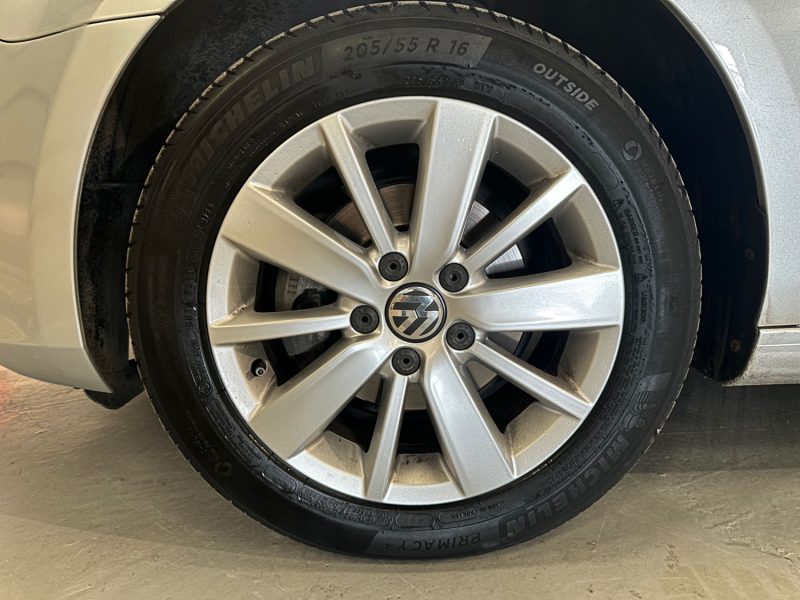 VOLKSWAGEN GOLF 1.6 TDI 105ch BlueMotion CARAT DSG7