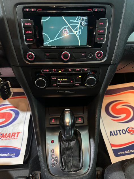 VOLKSWAGEN GOLF 1.6 TDI 105ch BlueMotion CARAT DSG7