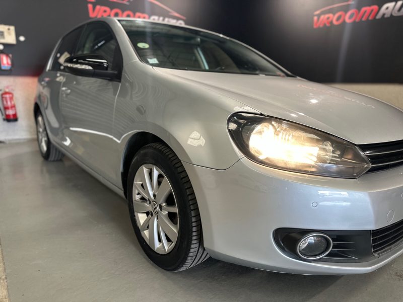 VOLKSWAGEN GOLF 1.6 TDI 105ch BlueMotion CARAT DSG7