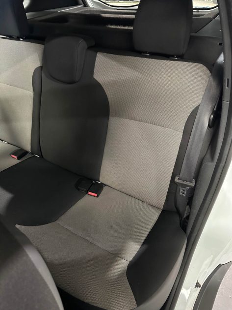 DACIA DUSTER 1.5 dCi 90ch Lauréate 4X2 boite 6