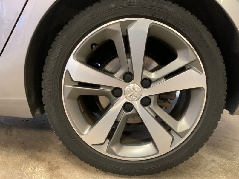 PEUGEOT 308 FELINE 1.6 THP 155ch-Toit panoramique- Sièges chauffants-65 000km 