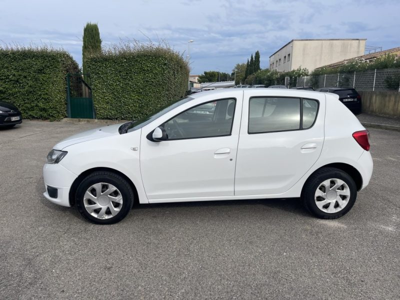 DACIA SANDERO PREMIERE MAIN CRIT AIR 1